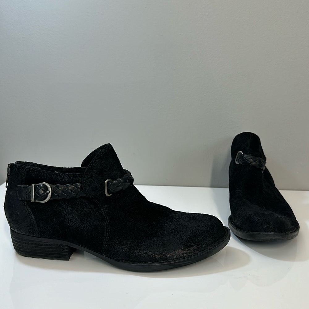 Born Sylvia Black Leather Booties Size 9